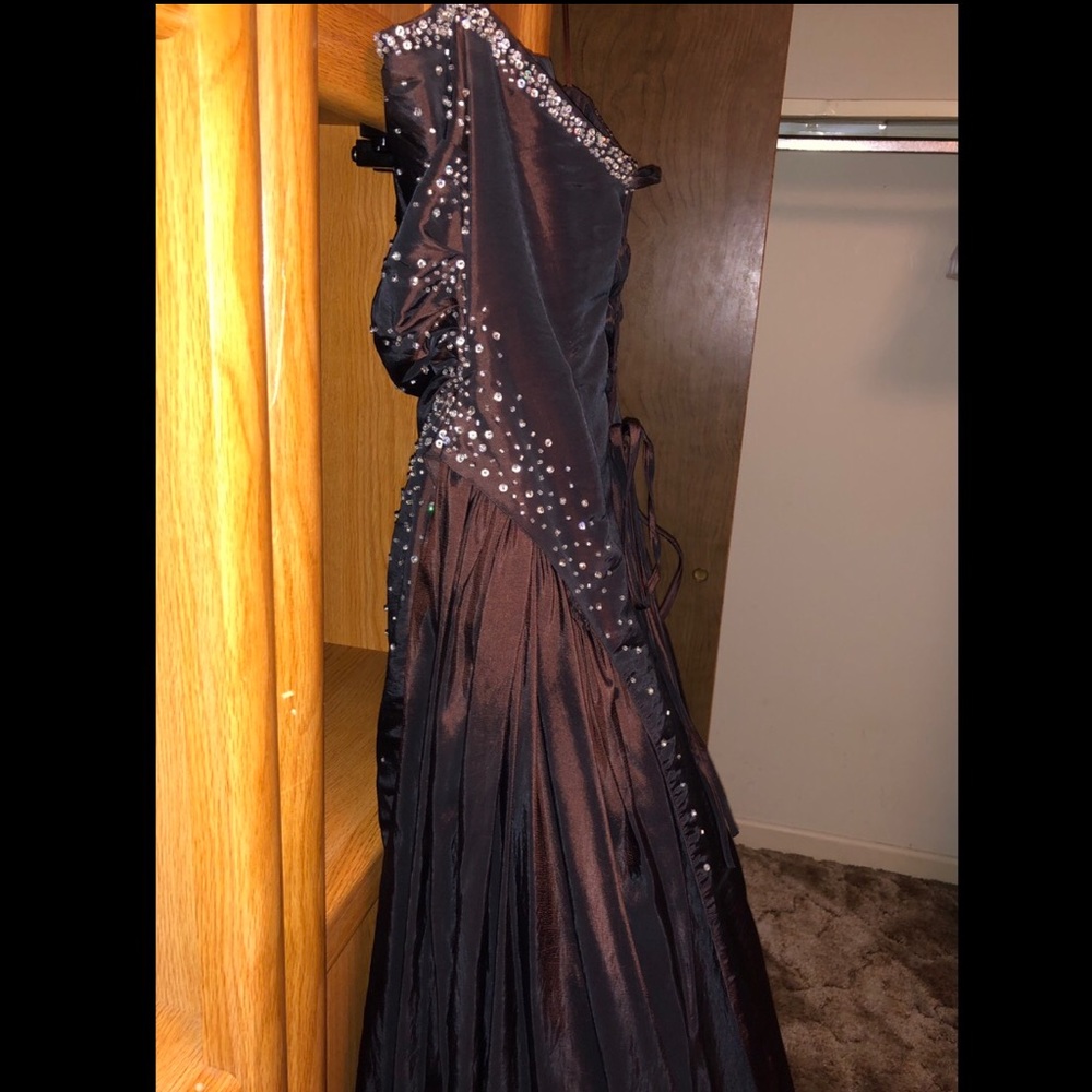 Prom Dress - Picture 7 of 9